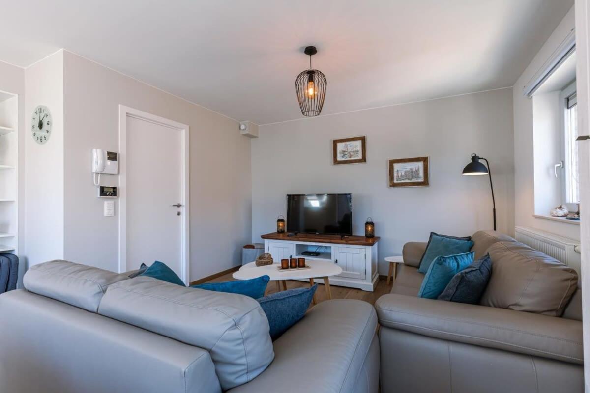 Huswell - Centrally Located Apartment With Sunny Terrace Остенде Екстер'єр фото